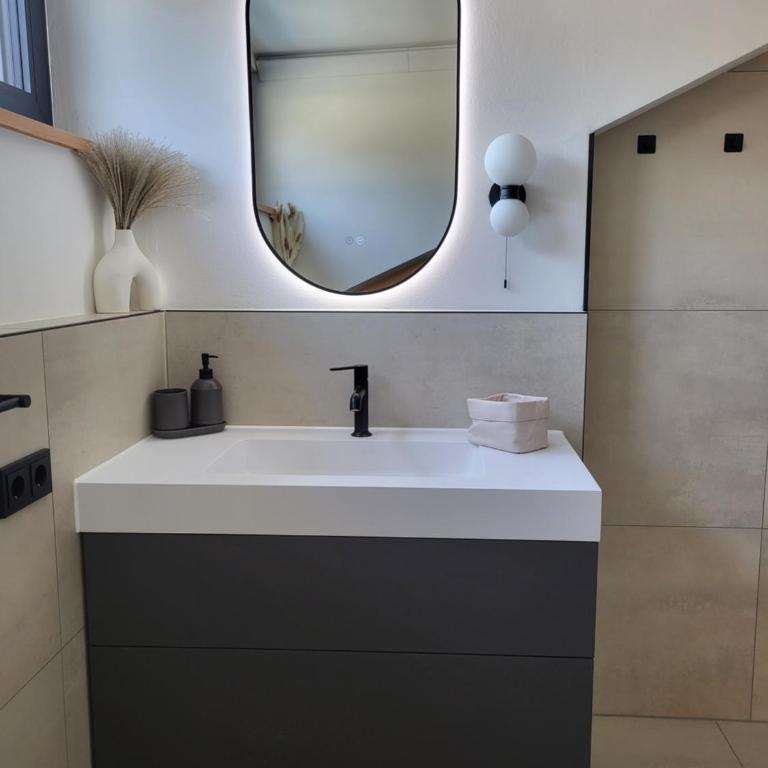 NEUERÖFFNUNG Angies Loft - Deluxe Apartment mit Dusche - 38