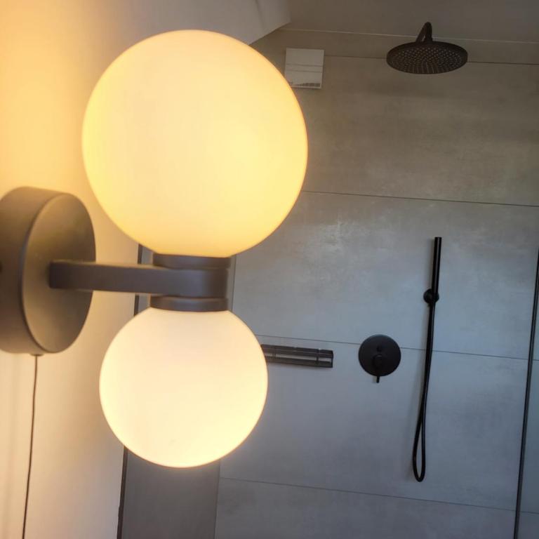 NEUERÖFFNUNG Angies Loft - Deluxe Apartment mit Dusche - 36