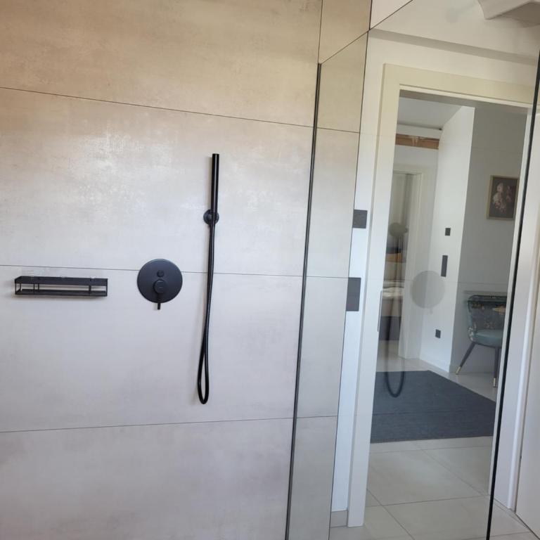NEUERÖFFNUNG Angies Loft - Deluxe Apartment mit Dusche - 47