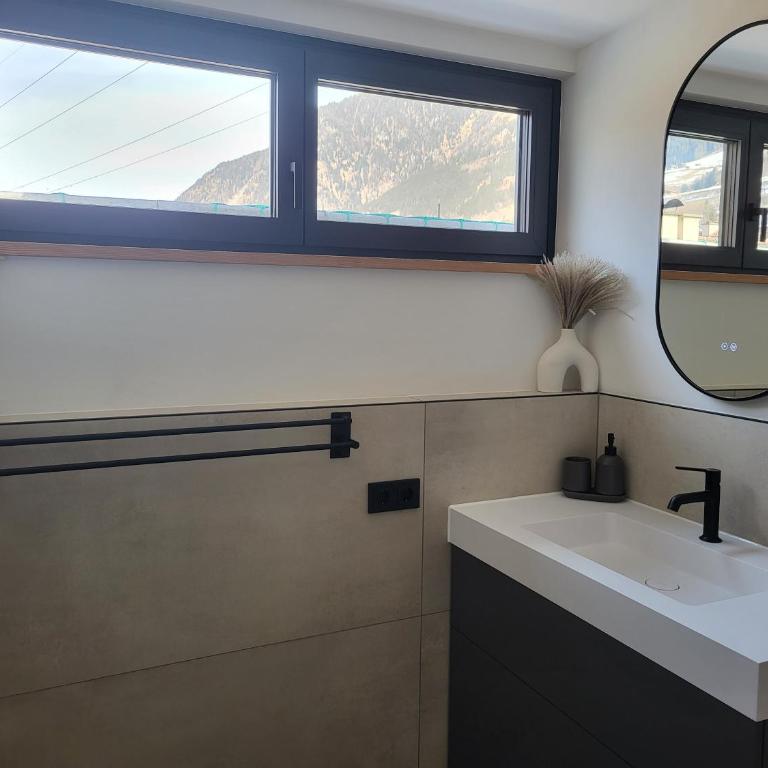NEUERÖFFNUNG Angies Loft - Deluxe Apartment mit Dusche - 49