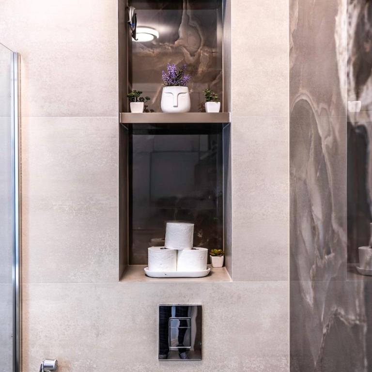 Prestige Luxury Suite - Prime Central Location - Private Garage Parking - Premium Apartman sa 1 Spavaćom Sobom - 31