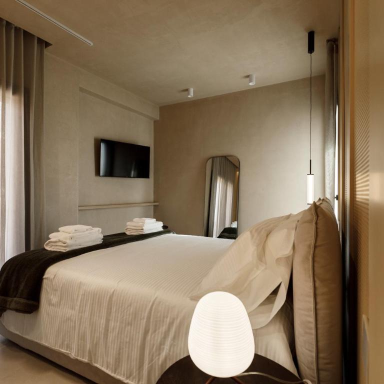 La Rotta Rooms - Camera Matrimoniale Deluxe con Vista Mare Laterale - 9