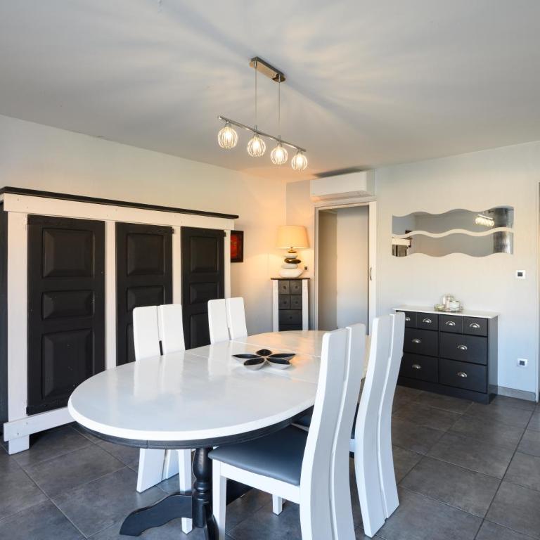 MARINA - Three-Bedroom Apartment - 15