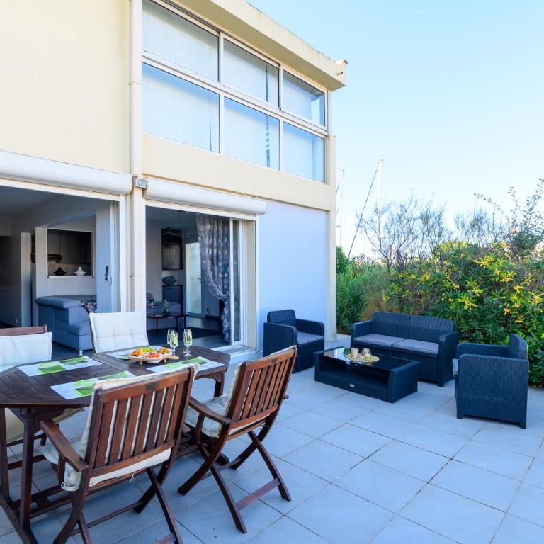 MARINA - Three-Bedroom Apartment - 5