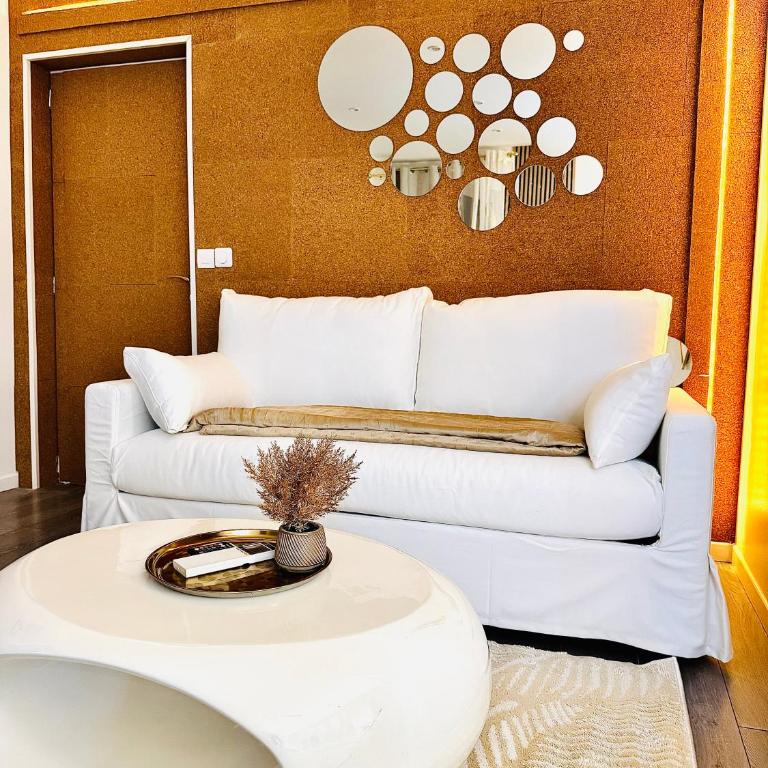 WORLDROOM Chambre privée avec espace commun - Suite mit Balkon - 10