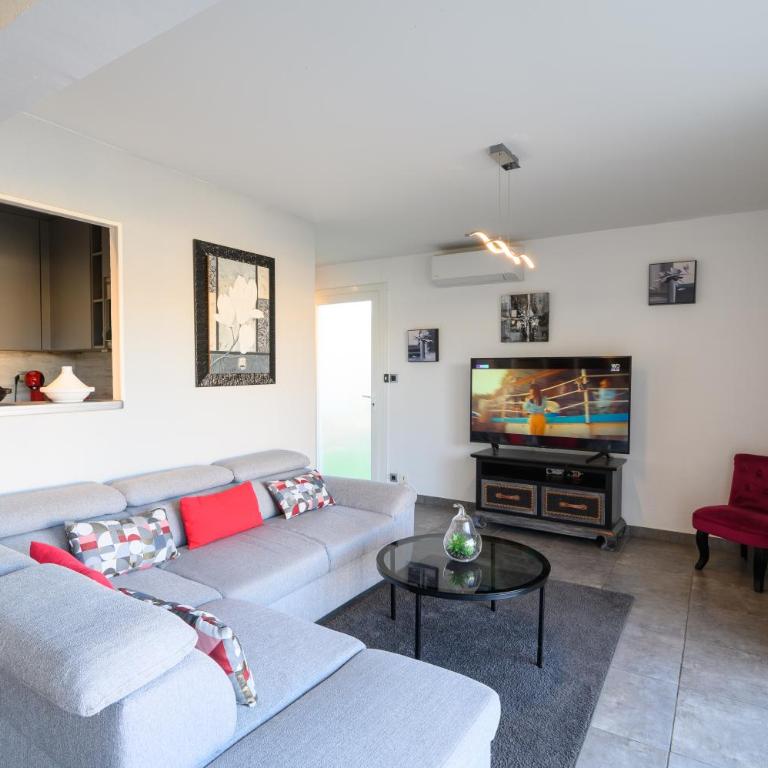 MARINA - Three-Bedroom Apartment - 3