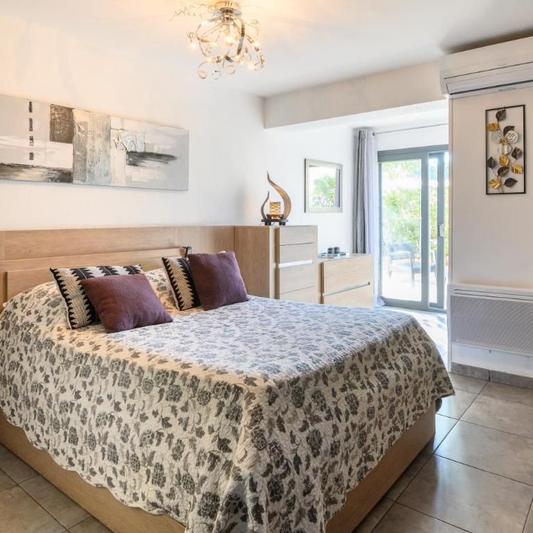 MARINA - Three-Bedroom Apartment - 8