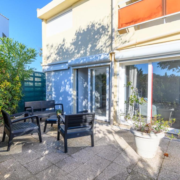 MARINA - Three-Bedroom Apartment - 10
