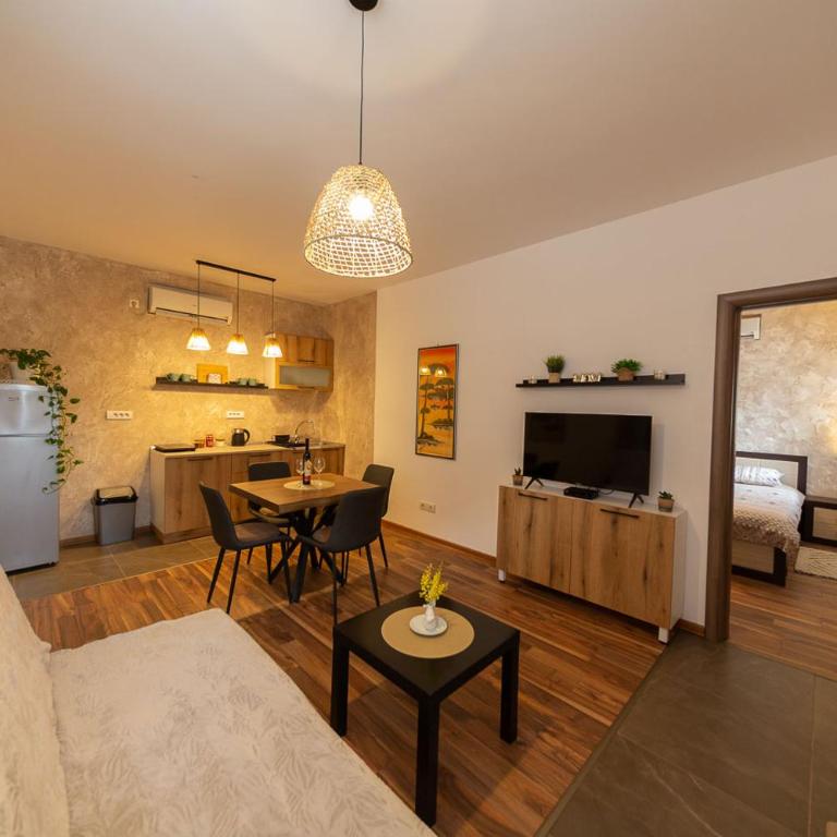 Castelomi - One-Bedroom Apartment - 13