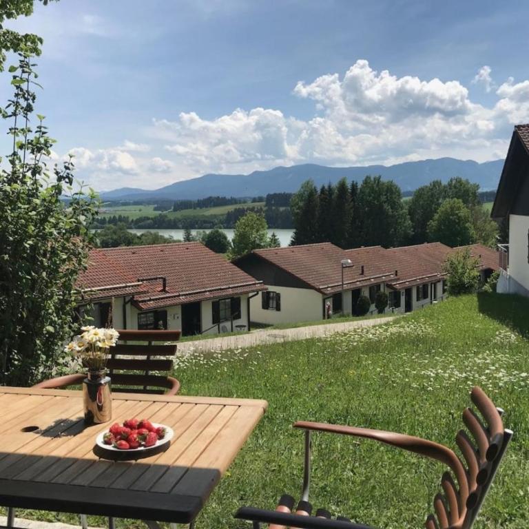 Ferienhaus Nr 100, Kategorie Komfort Plus, Feriendorf Hochbergle, Allgäu - Ferienhaus - 11