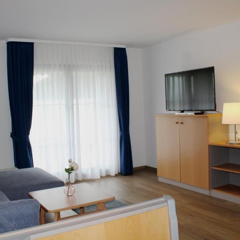 Ferienhaus Nr 102, Kategorie Komfort, Feriendorf Hochbergle, Allgäu - Ferienhaus - 2