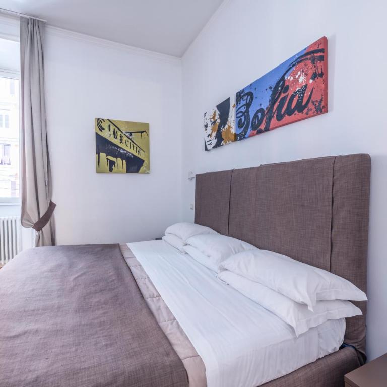 Rome Armony Suites - Camera King Deluxe - 15