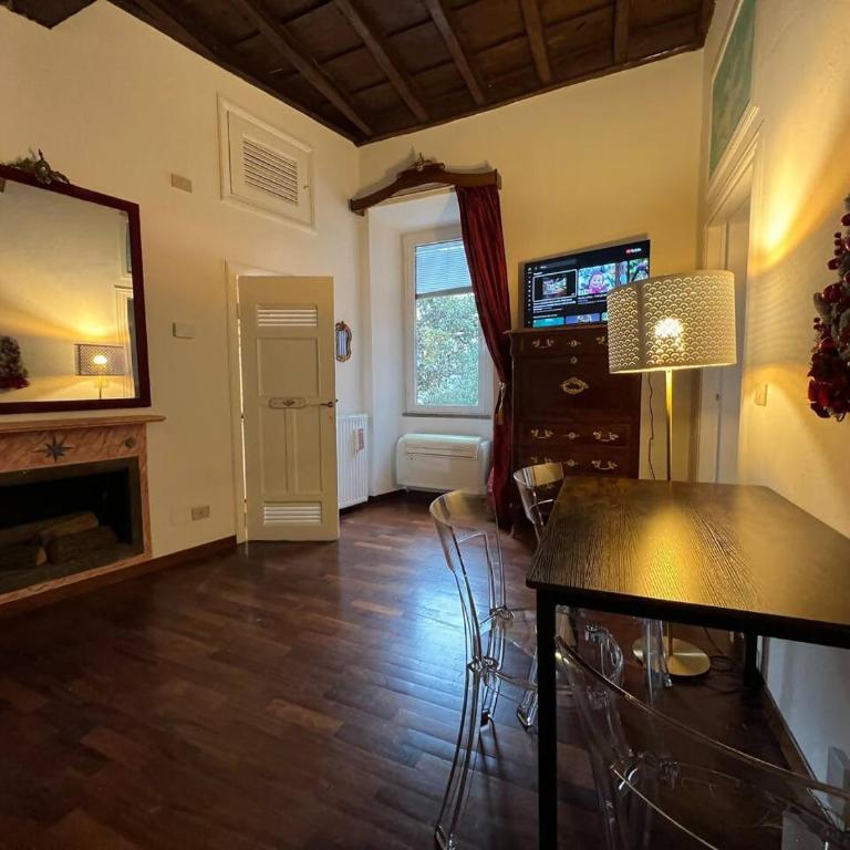 The Charm of Trastevere - One-Bedroom Apartment - 7