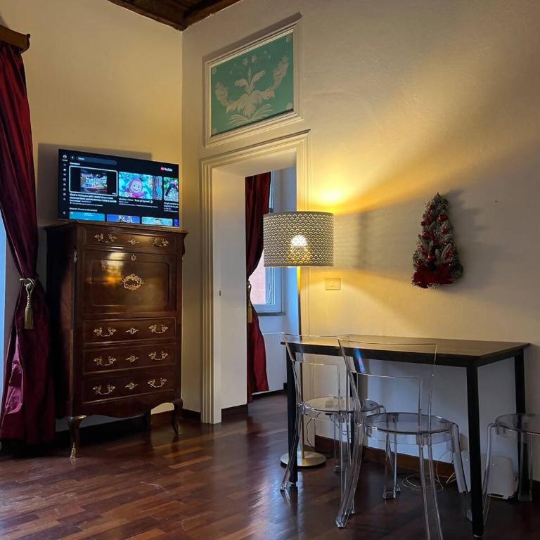The Charm of Trastevere - One-Bedroom Apartment - 9