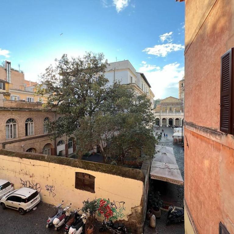 The Charm of Trastevere - One-Bedroom Apartment - 31