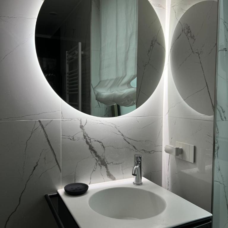 Via Mille House - new trilocale Riccione - centro - Two-Bedroom Apartment - 46