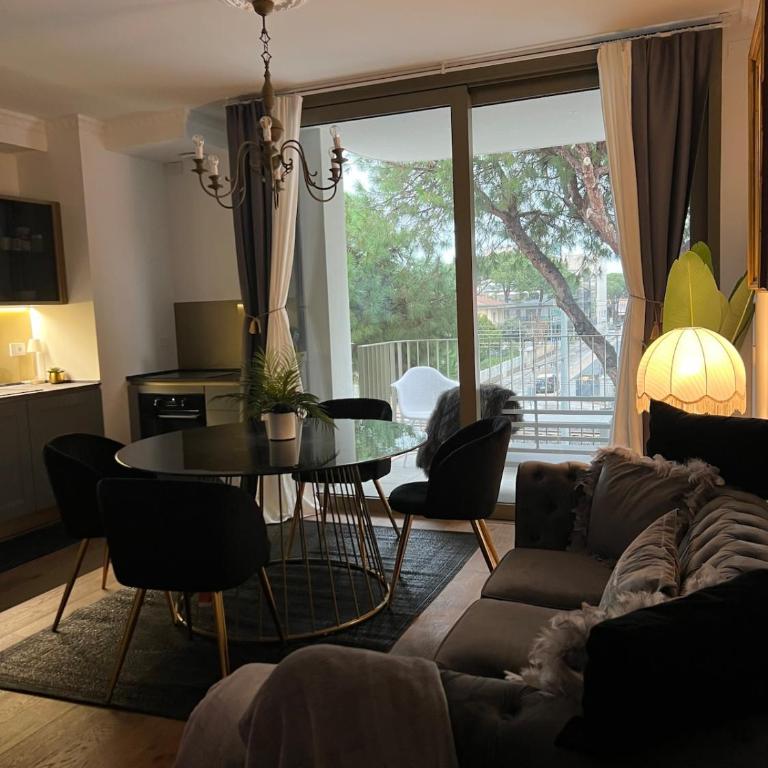 Via Mille House - new trilocale Riccione - centro - Two-Bedroom Apartment - 12