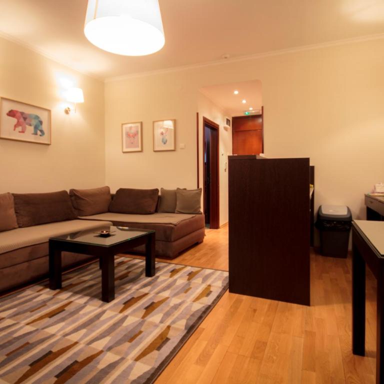 Hotel Junior - Suite with Spa Bath - 1