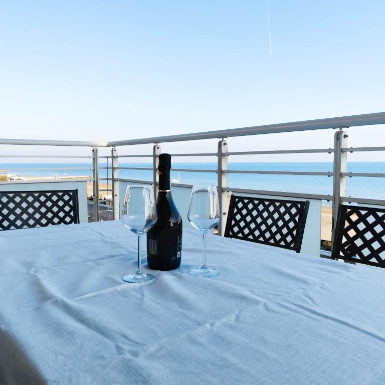 Diplomatic Superior Fronte Mare - Appartamento con 2 Camere da Letto, Balcone e Vista mare - 6