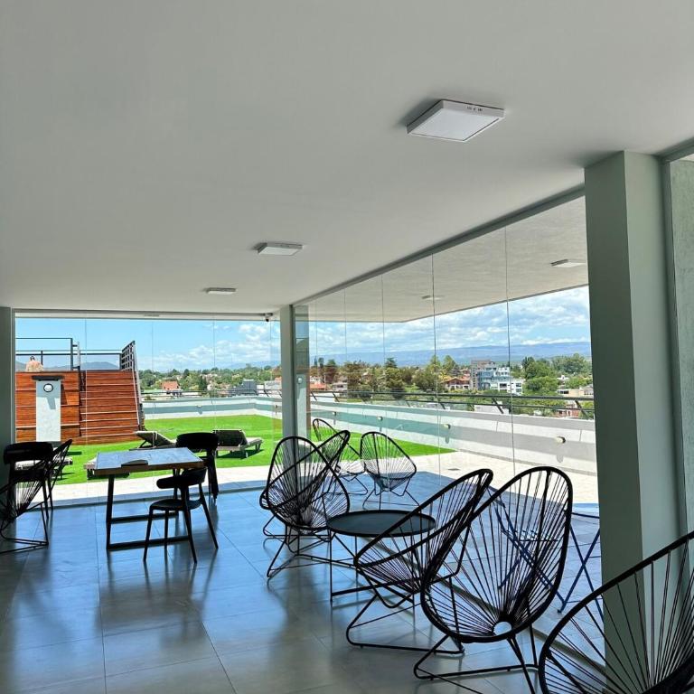 Depto de Verano, Terraza y Pileta en Pleno Centro - One-Bedroom Apartment - 8