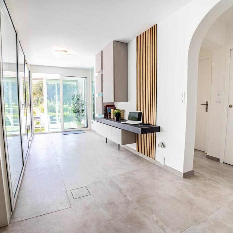 Logement de Prestige avec piscine Vue sur le Golf de la Grande Motte - Villa - 28