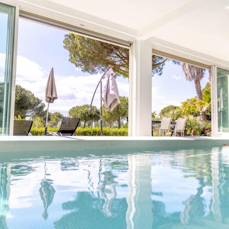 Logement de Prestige avec piscine Vue sur le Golf de la Grande Motte - Villa - 2