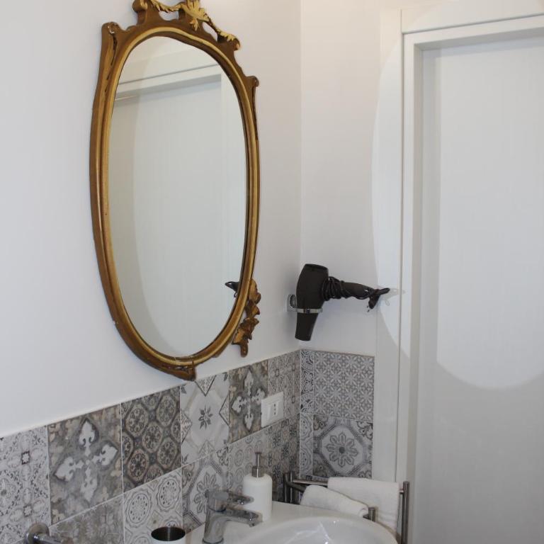 La Dimora del Conte - Superior Double Room - 7