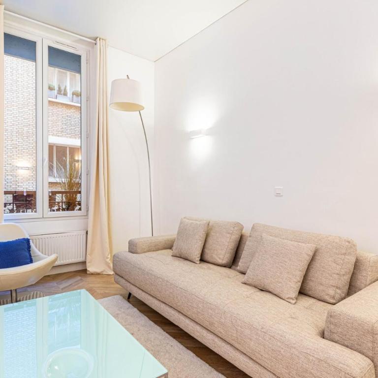 GuestReady - Chic and central near attractions - Apartment - 11