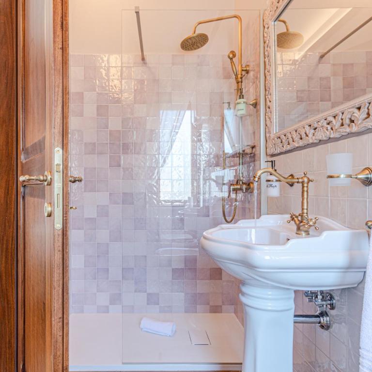 Altalena Luxury Rooms and Spa - Camera Matrimoniale Deluxe - 6