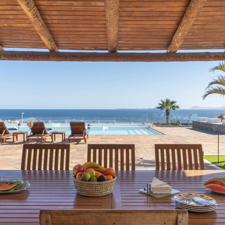 Villa Volcán con piscina e impresionantes vistas al mar, pádel y mini golf en Montaña Roja - Villa with Sea View - 8
