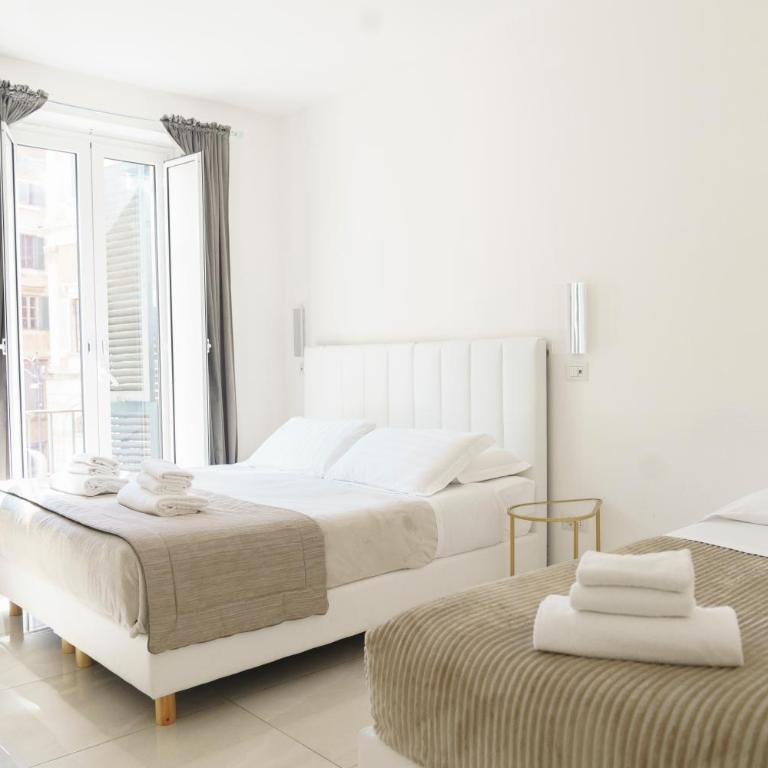 Piazza Venezia Grand Suite - Deluxe Quadruple Room - 1