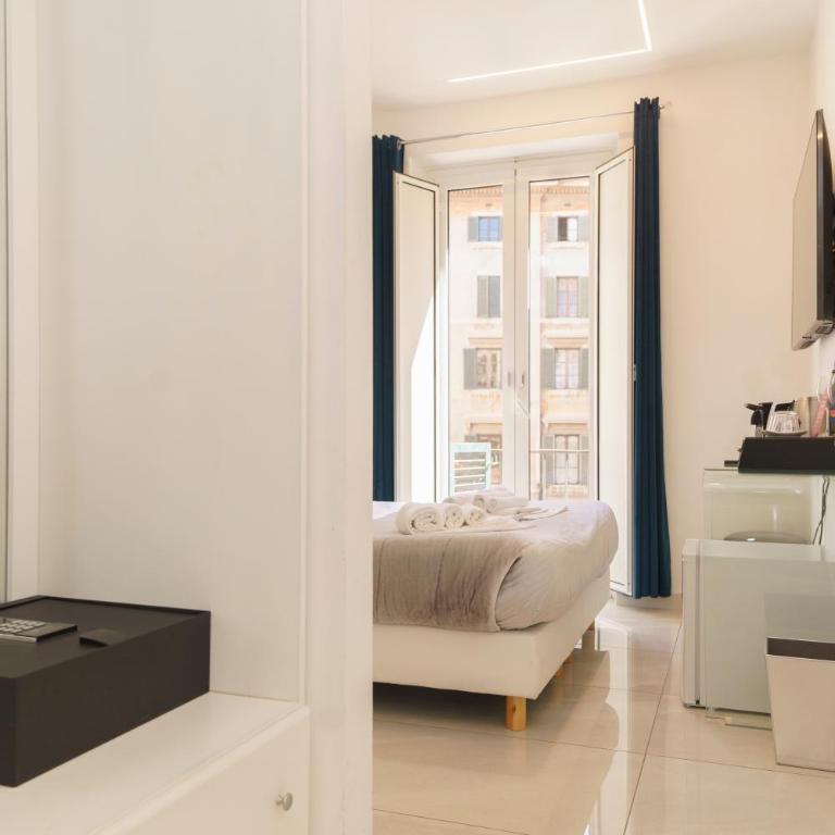 Piazza Venezia Grand Suite - Deluxe Queen Room - 27