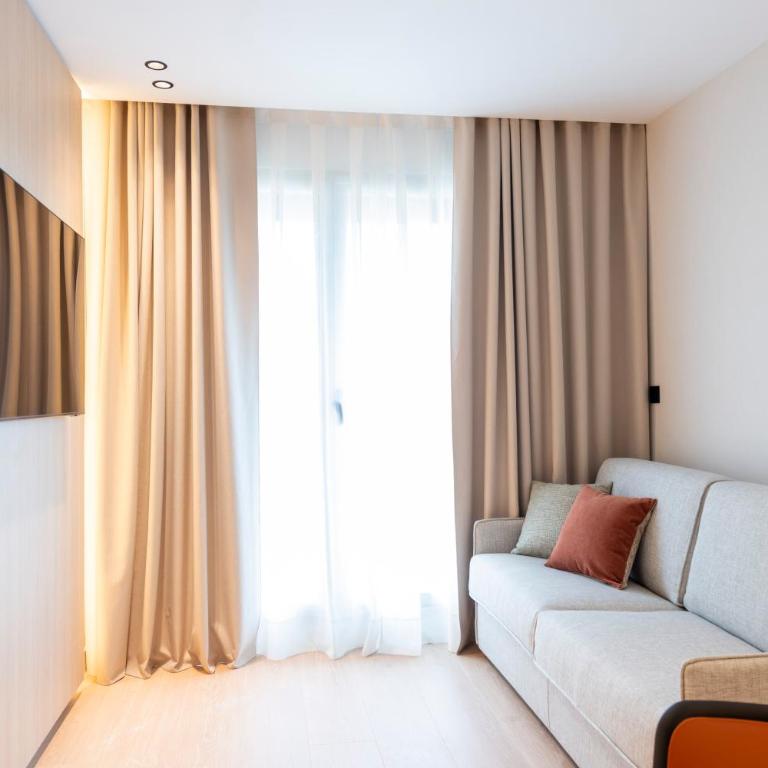 Aparthotel Atenea Calabria - Suite with Terrace - 10