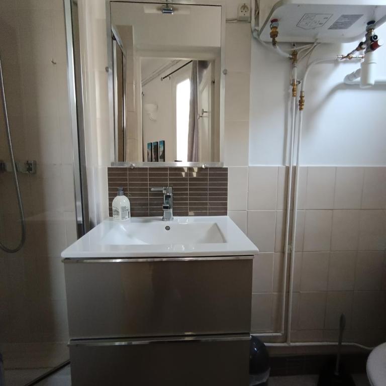 Charmant studio climatisé centre Villefranche sur mer - Appartement 1 Chambre - 20