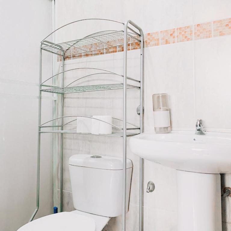 Casa con piscina privada para familias - Three-Bedroom House - 54