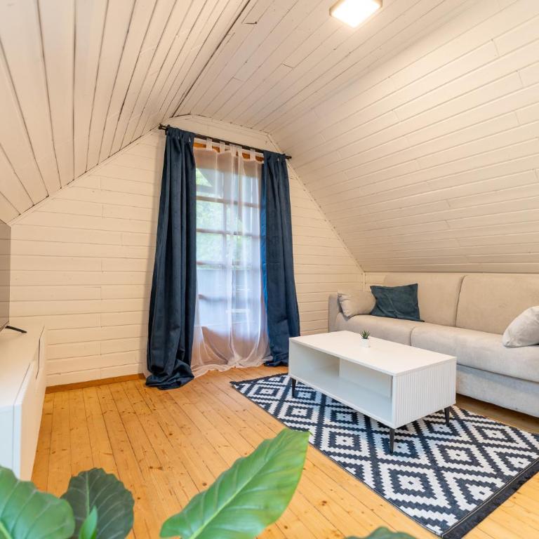 Schmuckes Geräumiges Haus mit Garten in Graz für bis zu 8 Gäste Ideal für Familien und Gruppen - Ferienhaus - 17