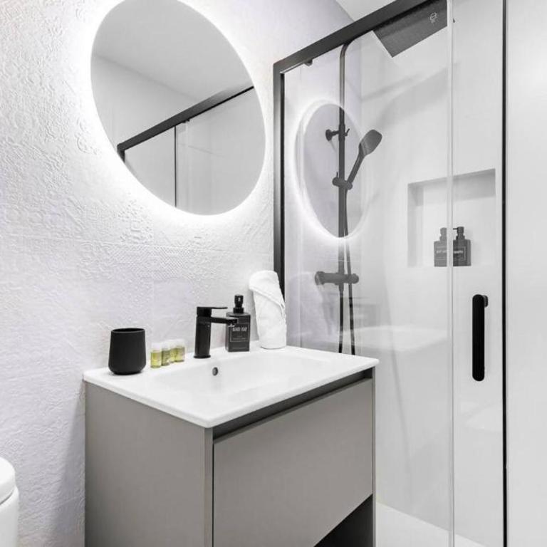 LovelyLoft Toledo 2 - One-Bedroom Apartment - 17