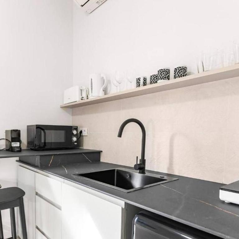 LovelyLoft Toledo 2 - One-Bedroom Apartment - 21