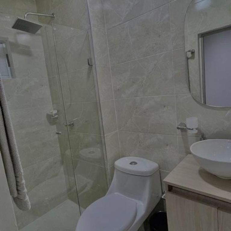 Ocean Breeze 3BR Pool & Balcony by Wellcome - Apartamento - 17