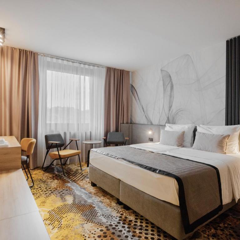 Hotel Holiday - Superior Soba s King-sajz Krevetom - 9