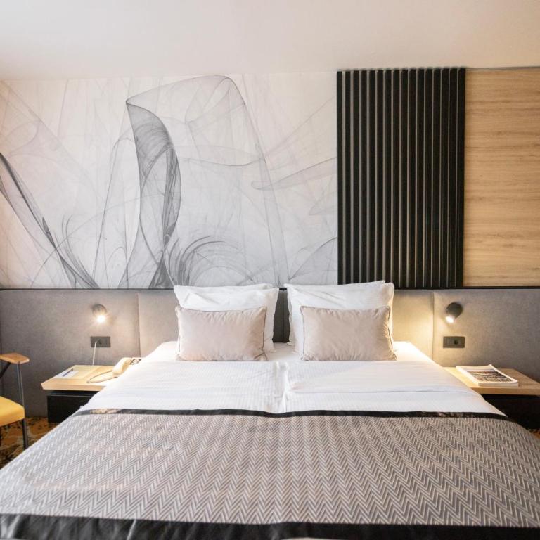 Hotel Holiday - Superior Soba s King-sajz Krevetom - 11
