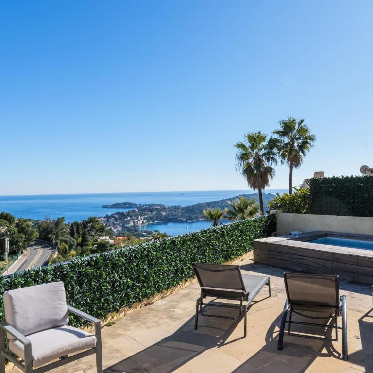 Elegance, serenite et vue exeptionnelle sur la rade - Hébergement Maison Deluxe 4 Chambres - Côté Océan - 1