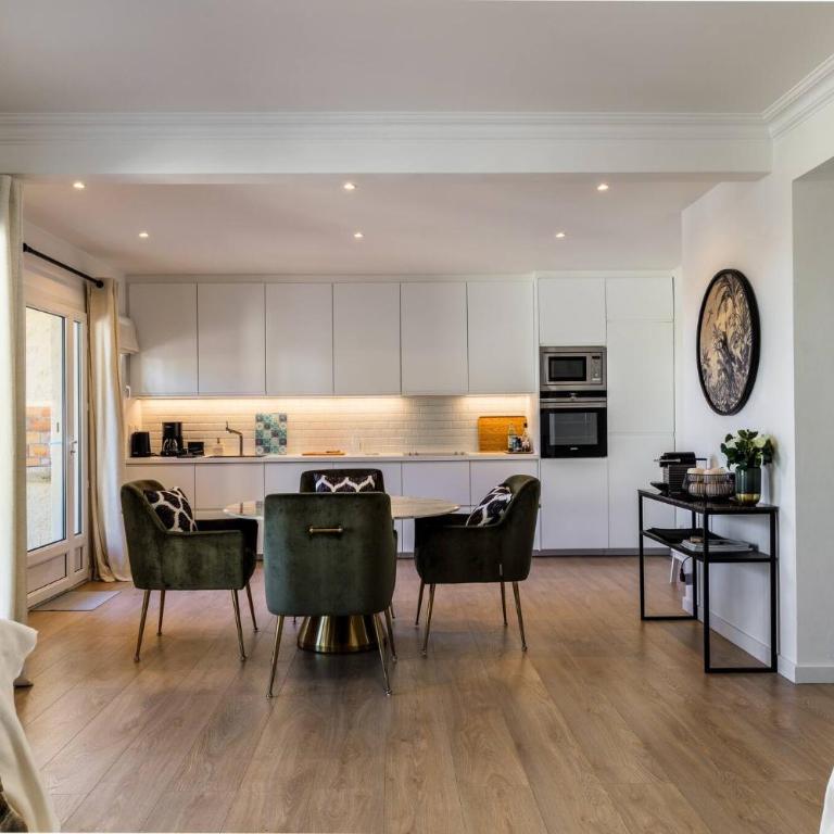 Elegance, serenite et vue exeptionnelle sur la rade - Hébergement Maison Deluxe 4 Chambres - Côté Océan - 6