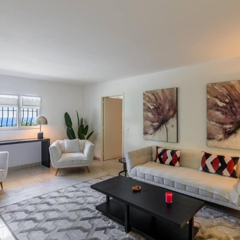 Elegance, serenite et vue exeptionnelle sur la rade - Hébergement Maison Deluxe 4 Chambres - Côté Océan - 10