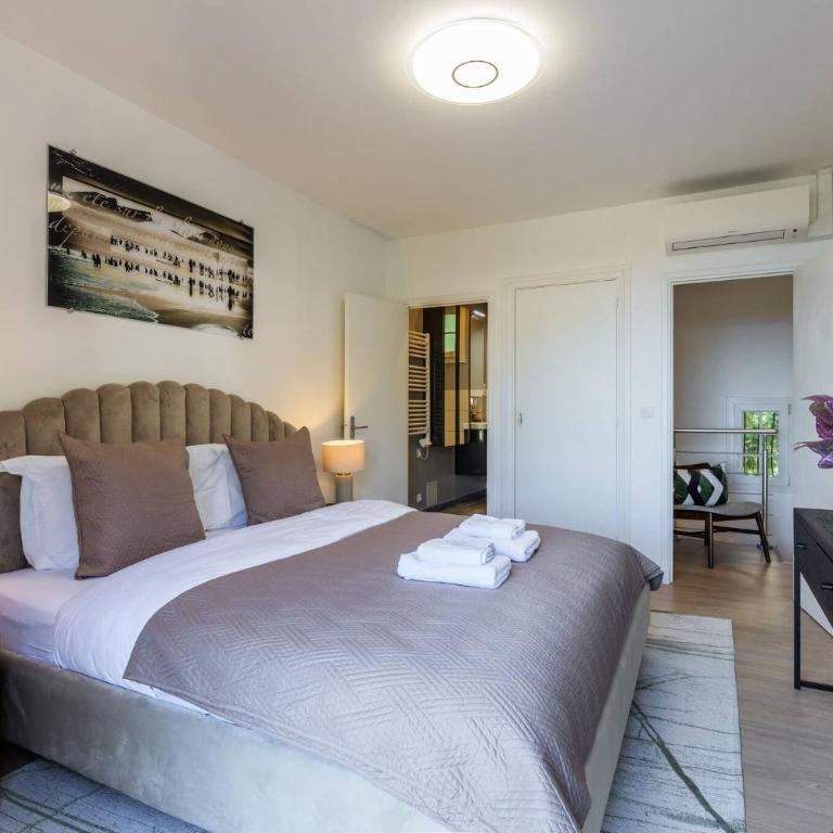 Elegance, serenite et vue exeptionnelle sur la rade - Hébergement Maison Deluxe 4 Chambres - Côté Océan - 16