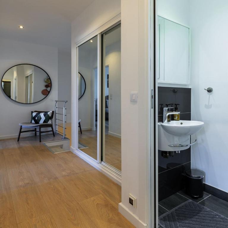 Elegance, serenite et vue exeptionnelle sur la rade - Hébergement Maison Deluxe 4 Chambres - Côté Océan - 20