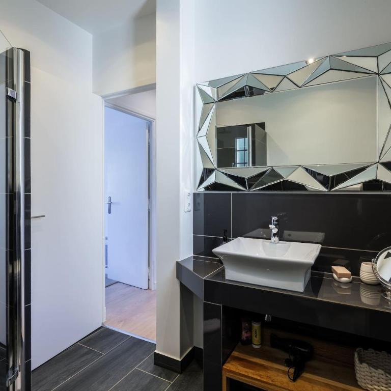 Elegance, serenite et vue exeptionnelle sur la rade - Hébergement Maison Deluxe 4 Chambres - Côté Océan - 22