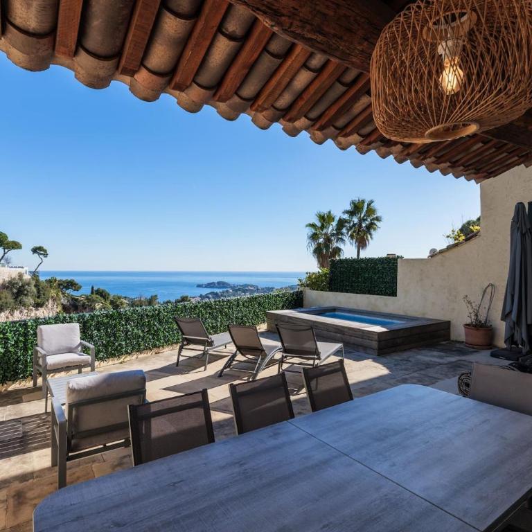Elegance, serenite et vue exeptionnelle sur la rade - Hébergement Maison Deluxe 4 Chambres - Côté Océan - 26