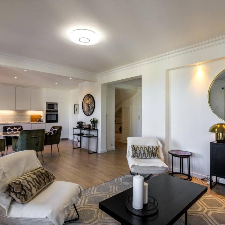 Elegance, serenite et vue exeptionnelle sur la rade - Hébergement Maison Deluxe 4 Chambres - Côté Océan - 35