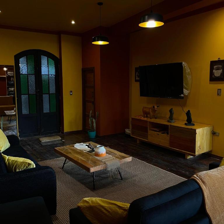 Estudio en calle Colonial - One-Bedroom Apartment - 8